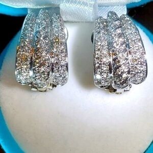 - 18K solid white gold Earrings women jewelry sparkling natural diamonds 💎